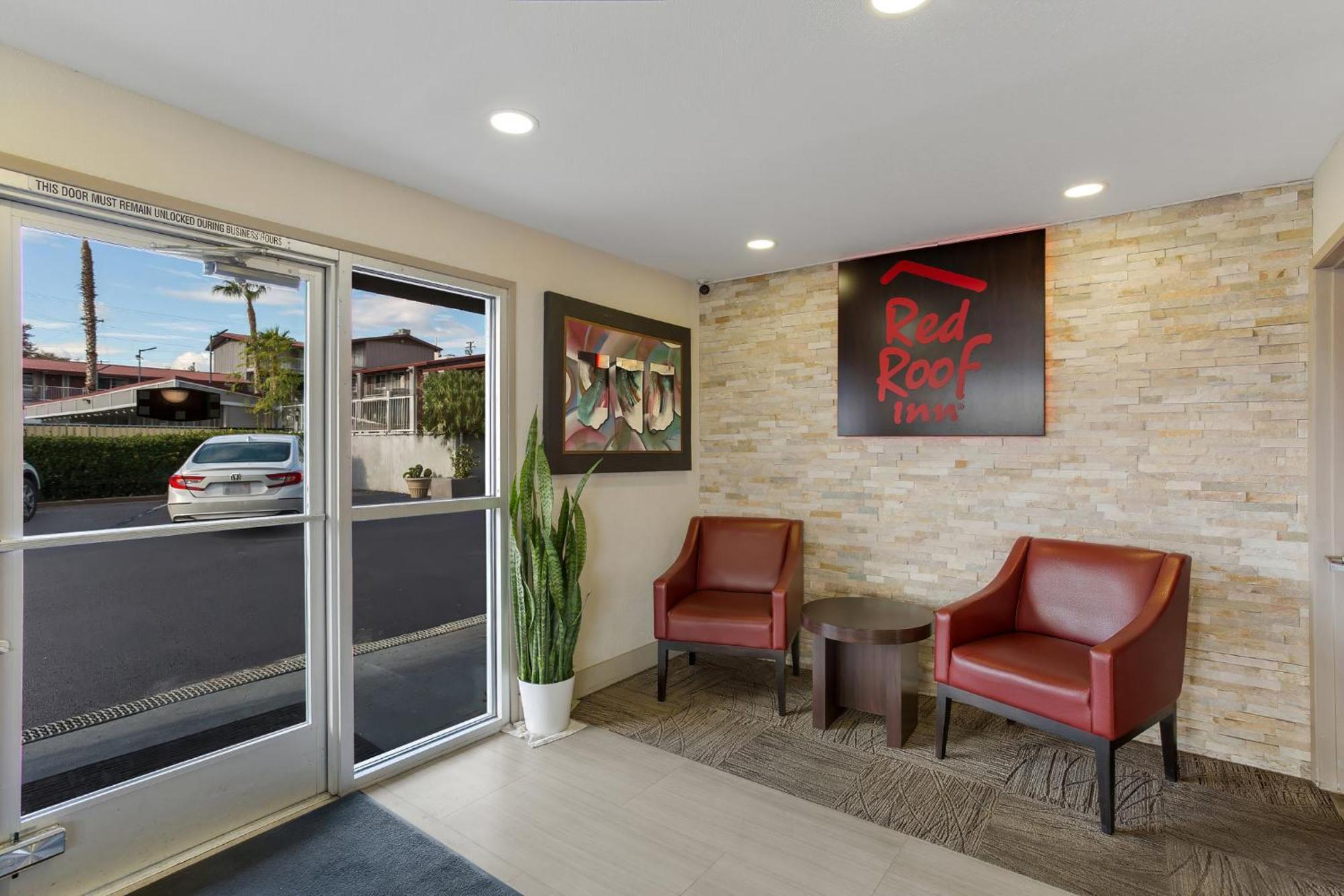 Red Roof Inn Redding Exterior photo